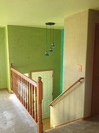 Split Level Home on 3/4 Acre Near I5   in Chehalis, WA (Photo 5 of 9)