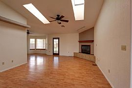 Beautiful Single Family Home - Move in Ready! in Alamogordo, NM (Photo 2 of 6)