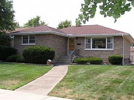 Single Family House-Nice Location and Ready to Move In. in Hammond, IN
