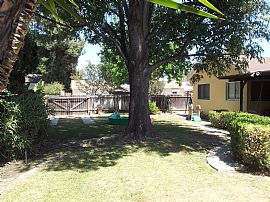 3 Bedroom, 2 Bath Beautiful Granada Hills House in Granada Hills, CA (Photo 10 of 12)