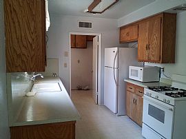 3 Bedroom, 2 Bath Beautiful Granada Hills House in Granada Hills, CA (Photo 7 of 12)