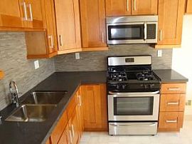 Nice Home For Rent in Los Angeles, CA (Photo 3 of 6)