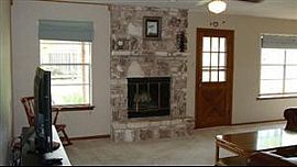 Amazing 3 Bedroom,  2 Bath in San Antonio, TX (Photo 2 of 5)