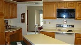 Amazing 3 Bedroom,  2 Bath in San Antonio, TX (Photo 4 of 5)