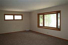 Newly Updated 4bedroom Single Family Home in Florence with 1car in Omaha, NE (Photo 5 of 7)