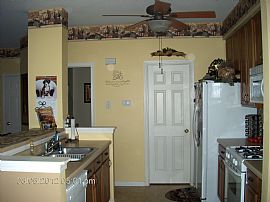 Well Kept 2 Bedroom Home in Blackberry Knoll in Oswego, IL (Photo 4 of 12)