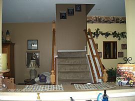 Well Kept 2 Bedroom Home in Blackberry Knoll in Oswego, IL (Photo 5 of 12)