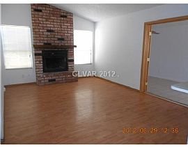 Home For Rent with a Community Pool!! in Henderson, NV (Photo 3 of 9)