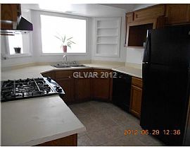 Home For Rent with a Community Pool!! in Henderson, NV (Photo 4 of 9)