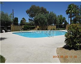 Home For Rent with a Community Pool!! in Henderson, NV (Photo 9 of 9)