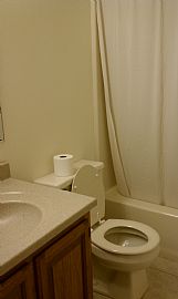 3 Bedroom Townhouse in Belcamp, MD (Photo 5 of 9)