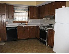 Beautiful Single Family Home in Mishawaka, IN (Photo 3 of 5)