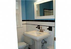 Nicely Updated 3br 2ba Duplex in Arlington, VA (Photo 5 of 6)