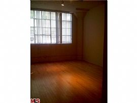 Light, Bright Loft in Little Tokyo in Los Angeles, CA (Photo 3 of 5)