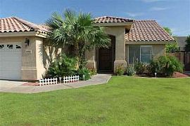 4 Bed, 2 Bath House - Yuma, Az in Yuma, AZ (Photo 2 of 10)