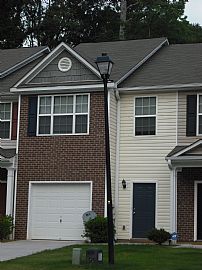 Move Into This Gorgeous Spacious Townhome Today in Jonesboro, GA