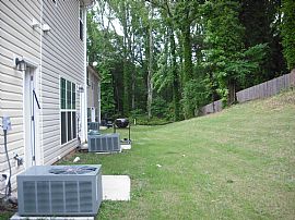 Move Into This Gorgeous Spacious Townhome Today in Jonesboro, GA (Photo 7 of 10)