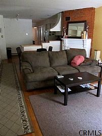 1 Bedroom Single-Family Home Available in Albany, NY (Photo 2 of 4)