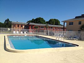 Floral Gardens Apartments in Largo, FL