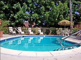 3 Bedroom in Oxnard, CA (Photo 2 of 5)