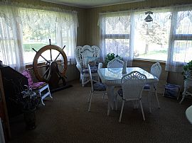 Lakefront Living - 3 Bedroom Flat in Averill Park, NY (Photo 7 of 12)
