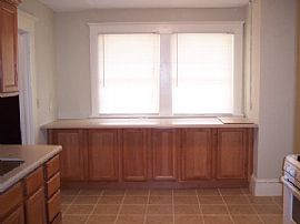 Intown Living 5 Bedroon /2 Bath in Atlanta, GA (Photo 4 of 6)