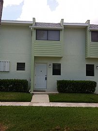 2 Bedroom Beach Condo in Jensen Beach, FL (Photo 1 of 7)