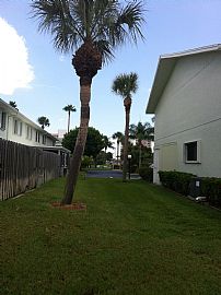 2 Bedroom Beach Condo in Jensen Beach, FL (Photo 2 of 7)