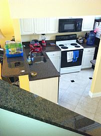 2 Bedroom Beach Condo in Jensen Beach, FL (Photo 5 of 7)