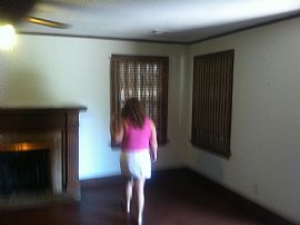 2 Bedroom, 1.5 Fully Updated Home in Health  Science in Oklahoma City, OK (Photo 4 of 11)