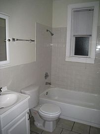 Great One Bedroom Apartment!! Must See! in Saint Louis, MO (Photo 4 of 4)