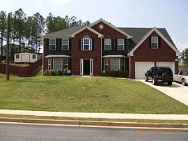 Large 5 Bedroom, 3 Bath, Near Hwy. 81 in Loganville, GA