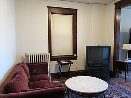 Chic and Spacious Mansion Neighborhood Apartment in Albany, NY (Photo 4 of 8)