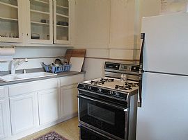 Chic and Spacious Mansion Neighborhood Apartment in Albany, NY (Photo 6 of 8)