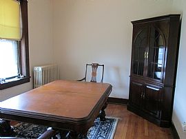 Chic and Spacious Mansion Neighborhood Apartment in Albany, NY (Photo 8 of 8)