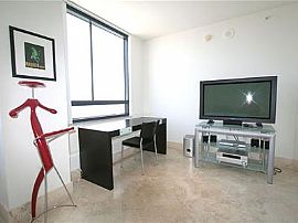 1bd Condo in The Heart of Beverly Hills in Beverly Hills, CA (Photo 6 of 8)