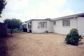 2 Bd 2 Ba 1 Cg  New Port Richey Fl Home  in New Port Richey, FL (Photo 4 of 5)