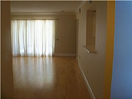 3/2 W Yard, Wood, Tile in The Heart of Doral! in Miami, FL