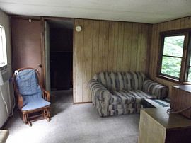 1 Bedroom Mobile Home  in Radcliff, KY (Photo 2 of 5)