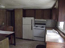 1 Bedroom Mobile Home  in Radcliff, KY