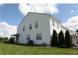 Townhouse Style Beautiful Single Family Home in Bethlehem in Bethlehem, PA (Photo 12 of 12)