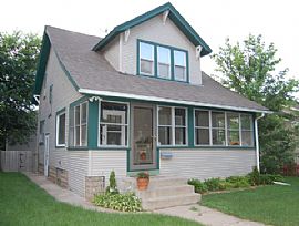 Available Immediately -Charming 2+bedroom Home, Huge Garage in Saint Paul, MN