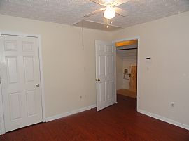 Charming Quaint 3bd/1ba Home Located Near Turner Field Stadium in Atlanta, GA (Photo 10 of 11)