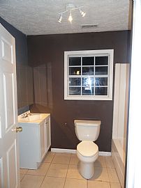 Charming Quaint 3bd/1ba Home Located Near Turner Field Stadium in Atlanta, GA (Photo 8 of 11)