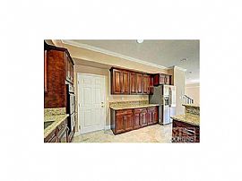 A Brand New Home For Rent in Los Angeles, CA (Photo 7 of 12)