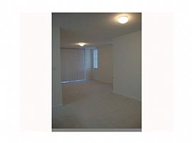 Doral 1/1 Super Clean and Well Located in Medley, FL