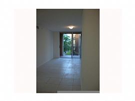 Doral 1/1 Super Clean and Well Located in Medley, FL (Photo 2 of 8)
