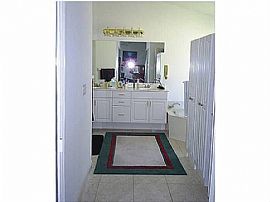 Spacious Home For Rent in Port Orange, FL (Photo 6 of 7)