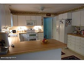 Adorable Home For Rent in White Haven, PA (Photo 2 of 8)