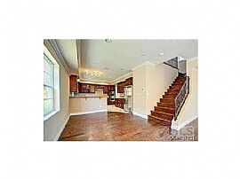 Adorable Home For Rent in Los Angeles, CA (Photo 2 of 8)